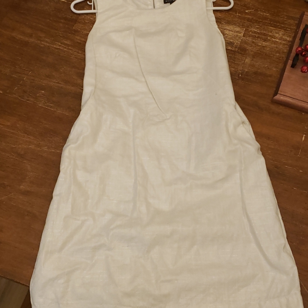 Dress - Picture 2 of 3